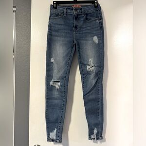 Women’s Blue Ripped jeans